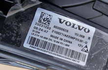 Laden Sie das Bild in den Galerie-Viewer, Frontscheinwerfer Volvo 80000628 Rechts Scheinwerfer Headlight SCH9842917110rm