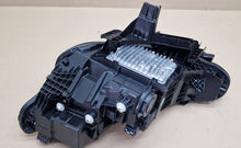 Laden Sie das Bild in den Galerie-Viewer, Frontscheinwerfer Volvo 80000628 Rechts Scheinwerfer Headlight SCH9842917110rm