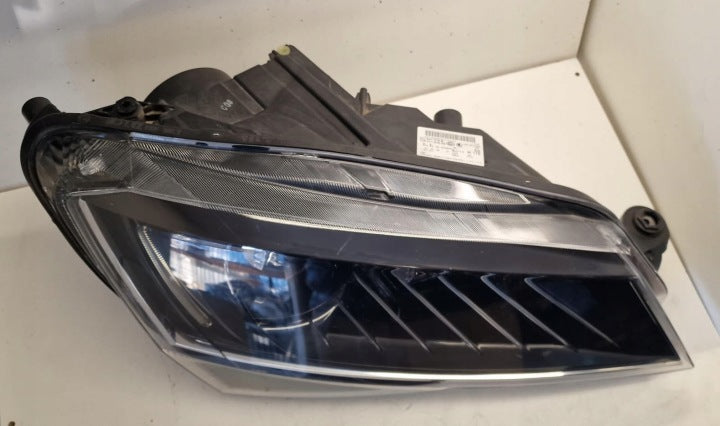 Frontscheinwerfer Skoda Superb 3V1941016B Xenon Rechts Scheinwerfer Headlight SCH9844300773ke
