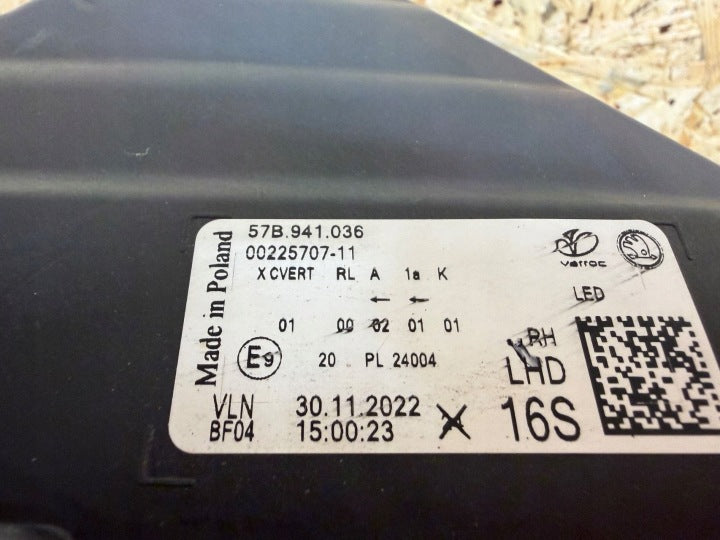 Frontscheinwerfer Skoda Karoq 57B941036 Rechts Scheinwerfer Headlight SCH9845101832py