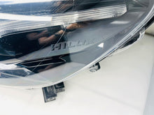 Laden Sie das Bild in den Galerie-Viewer, Frontscheinwerfer Toyota Hilux VIII 1EJ923863030C Links Scheinwerfer Headlight SCH9847521795va