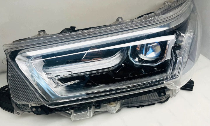Frontscheinwerfer Toyota Hilux VIII 1EJ923863030C Links Scheinwerfer Headlight SCH9847521795va