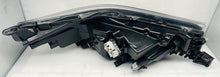 Laden Sie das Bild in den Galerie-Viewer, Frontscheinwerfer Toyota Hilux VIII 1EJ923863030C Links Scheinwerfer Headlight SCH9847521795va
