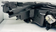 Laden Sie das Bild in den Galerie-Viewer, Frontscheinwerfer Toyota Hilux VIII 1EJ923863030C Links Scheinwerfer Headlight SCH9847521795va