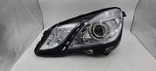 Laden Sie das Bild in den Galerie-Viewer, Frontscheinwerfer Mercedes-Benz A2128205761 Xenon Links Scheinwerfer Headlight SCH9848833727iu