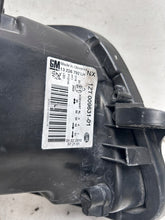 Laden Sie das Bild in den Galerie-Viewer, Frontscheinwerfer Opel Insignia A 1ZT00963101 Xenon Links Scheinwerfer Headlight SCH9850210950fz