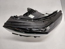 Laden Sie das Bild in den Galerie-Viewer, Frontscheinwerfer BMW 5A798D7 Links Scheinwerfer Headlight SCH9851286157vb