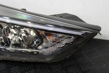 Laden Sie das Bild in den Galerie-Viewer, Frontscheinwerfer Hyundai Tucson 92102-D7500 Rechts Scheinwerfer Headlight SCH9854047165sf