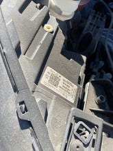 Laden Sie das Bild in den Galerie-Viewer, Frontscheinwerfer Opel Corsa F 9829522680 Rechts Scheinwerfer Headlight SCH9858768986xo