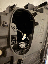 Laden Sie das Bild in den Galerie-Viewer, Frontscheinwerfer BMW X1 F48 5A0117202 Rechts Scheinwerfer Headlight SCH9862212634sf