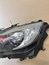 Load image into Gallery viewer, Frontscheinwerfer BMW E91 E90 71616679 6948180 Xenon Links Headlight SCH9862239502jj