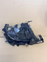 Load image into Gallery viewer, Frontscheinwerfer BMW E91 E90 71616679 6948180 Xenon Links Headlight SCH9862239502jj
