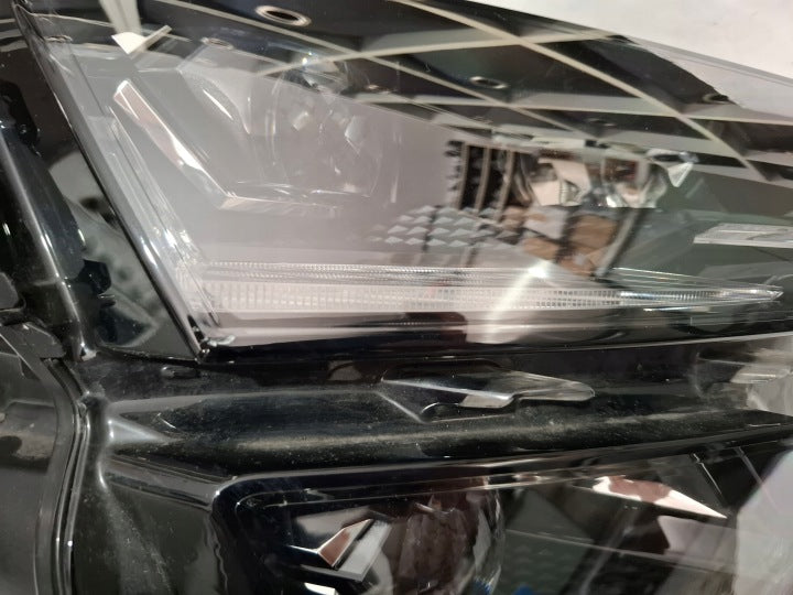 Frontscheinwerfer Skoda Karoq 57B941036 LED Rechts Scheinwerfer Headlight SCH9863108178zt