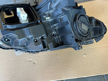 Laden Sie das Bild in den Galerie-Viewer, Frontscheinwerfer Mercedes-Benz W166 A1668207259 Links Scheinwerfer Headlight SCH9866477154qv