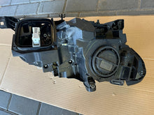 Laden Sie das Bild in den Galerie-Viewer, Frontscheinwerfer Mercedes-Benz W166 A1668207259 Links Scheinwerfer Headlight SCH9866477154qv