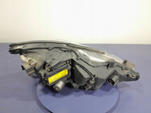 Laden Sie das Bild in den Galerie-Viewer, Frontscheinwerfer Lexus Is II L-293589-01 Links Scheinwerfer Headlight SCH9870534287zk