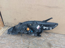 Laden Sie das Bild in den Galerie-Viewer, Frontscheinwerfer Mazda 5 VAY1398 Rechts Scheinwerfer Headlight SCH9871445107df