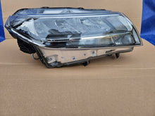 Laden Sie das Bild in den Galerie-Viewer, Frontscheinwerfer Suzuki Vitara I 35120-74S30 Full LED Rechts Headlight SCH9872261743gd