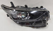 Laden Sie das Bild in den Galerie-Viewer, Frontscheinwerfer Toyota Auris 8113002K30 90078097 Rechts Scheinwerfer Headlight SCH9879796021we