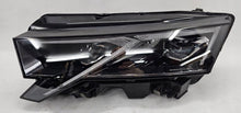 Load image into Gallery viewer, Frontscheinwerfer Skoda Octavia IV 5E4941035 Links Scheinwerfer Headlight SCH9881085428oj