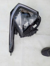 Laden Sie das Bild in den Galerie-Viewer, Frontscheinwerfer Kia Sportage R292112020 Rechts Scheinwerfer Headlight SCH9882180647ws