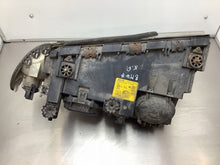 Laden Sie das Bild in den Galerie-Viewer, Frontscheinwerfer BMW 7 E38 8376387 Links Scheinwerfer Headlight SCH9884136504rh