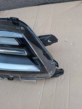 Laden Sie das Bild in den Galerie-Viewer, Frontscheinwerfer Toyota Proace 9847211480 Rechts Scheinwerfer Headlight SCH9885009638rk