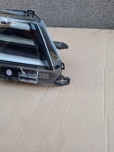 Laden Sie das Bild in den Galerie-Viewer, Frontscheinwerfer Toyota Proace 9847211480 Rechts Scheinwerfer Headlight SCH9885009638rk
