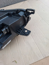 Laden Sie das Bild in den Galerie-Viewer, Frontscheinwerfer Toyota Proace 9847211480 Rechts Scheinwerfer Headlight SCH9885009638rk