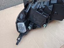 Laden Sie das Bild in den Galerie-Viewer, Frontscheinwerfer Toyota Proace 9847211480 Rechts Scheinwerfer Headlight SCH9885009638rk