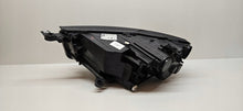 Laden Sie das Bild in den Galerie-Viewer, Frontscheinwerfer Seat Ateca 576941032B LED Rechts Scheinwerfer Headlight SCH9888061230ez