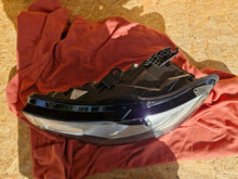 Laden Sie das Bild in den Galerie-Viewer, Frontscheinwerfer Audi A6 C7 4G0941753C Xenon Links Scheinwerfer Headlight SCH9888855259jz