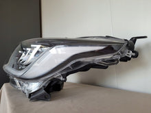 Laden Sie das Bild in den Galerie-Viewer, Frontscheinwerfer Toyota 4 Yaris 52-333 Links Scheinwerfer Headlight SCH9890163859dg
