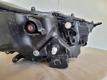 Laden Sie das Bild in den Galerie-Viewer, Frontscheinwerfer Toyota 4 Yaris 52-333 Links Scheinwerfer Headlight SCH9890163859dg