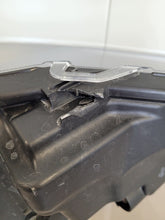 Laden Sie das Bild in den Galerie-Viewer, Frontscheinwerfer Toyota 4 Yaris 52-333 Links Scheinwerfer Headlight SCH9890163859dg