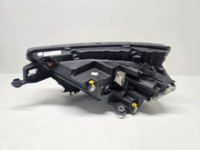 Laden Sie das Bild in den Galerie-Viewer, Frontscheinwerfer Skoda Kamiq 658941016B Rechts Scheinwerfer Headlight SCH9897467103wo