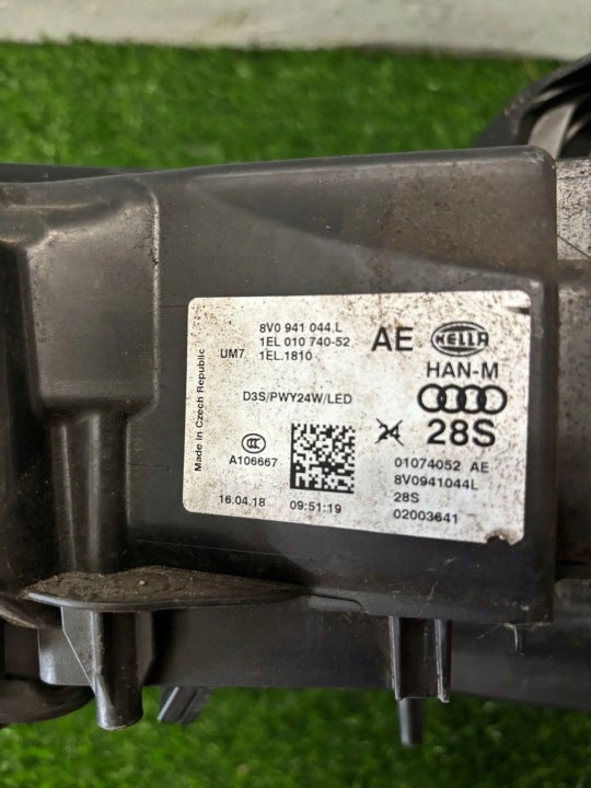 Frontscheinwerfer Audi A3 8V0941044 Rechts Scheinwerfer Headlight SCH9900346622xe