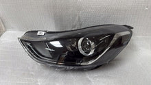 Laden Sie das Bild in den Galerie-Viewer, Frontscheinwerfer Hyundai I10 92101-K7100- Links Scheinwerfer Headlight SCH9902008465fu