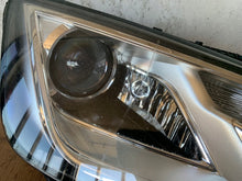 Load image into Gallery viewer, Frontscheinwerfer Audi A4 B9 8W0941006 Xenon Rechts Scheinwerfer Headlight SCH9902750947ur