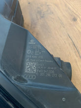 Load image into Gallery viewer, Frontscheinwerfer Audi A4 B9 8W0941006 Xenon Rechts Scheinwerfer Headlight SCH9902750947ur