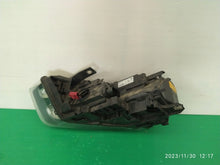Laden Sie das Bild in den Galerie-Viewer, Frontscheinwerfer Audi Q3 8U0941006 Xenon Rechts Scheinwerfer Headlight SCH9904982347xk