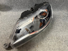 Load image into Gallery viewer, Frontscheinwerfer Skoda Rapid 5JB941015C Xenon Links Scheinwerfer Headlight SCH9908022813zu