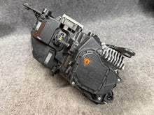 Load image into Gallery viewer, Frontscheinwerfer Skoda Rapid 5JB941015C Xenon Links Scheinwerfer Headlight SCH9908022813zu