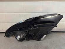 Laden Sie das Bild in den Galerie-Viewer, Frontscheinwerfer Land Rover Range Evoque GJ32-13W029-ED Xenon Rechts Headlight SCH9908263963ae