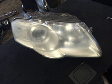 Laden Sie das Bild in den Galerie-Viewer, Frontscheinwerfer VW Passat 3C0941006C Links Scheinwerfer Headlight SCH9913438512fy