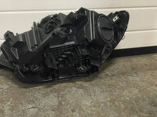 Load image into Gallery viewer, Frontscheinwerfer BMW 1 F21 F20 7296913 7296914 Xenon Rechts oder Links SCH9917677457lx