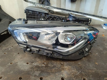 Laden Sie das Bild in den Galerie-Viewer, Frontscheinwerfer Mercedes-Benz Cla A1189068300 LED Links Scheinwerfer Headlight SCH9921724839cm
