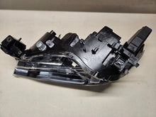 Laden Sie das Bild in den Galerie-Viewer, Frontscheinwerfer Mazda Mx5 I K124-51030 Rechts Scheinwerfer Headlight SCH9925583290lq