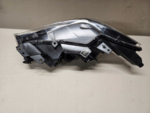 Laden Sie das Bild in den Galerie-Viewer, Frontscheinwerfer Mazda Mx5 I K124-51030 Rechts Scheinwerfer Headlight SCH9925583290lq