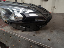 Laden Sie das Bild in den Galerie-Viewer, Frontscheinwerfer Mercedes-Benz W177 A1779060101 LED Links Headlight SCH9925958999ro